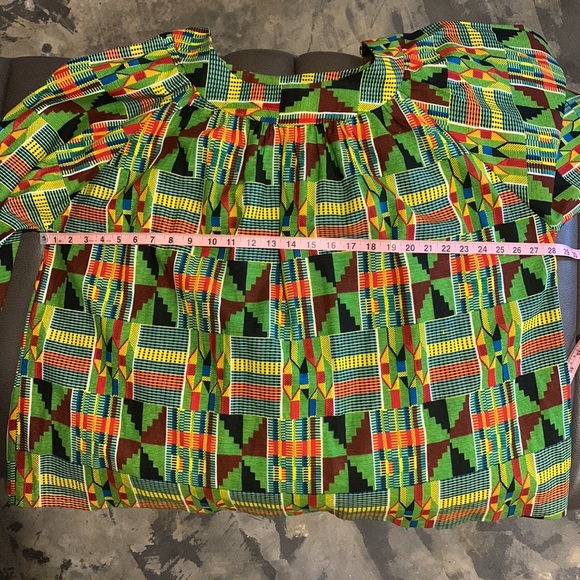 Beautiful Handmade Tunic - Picture 6 of 9